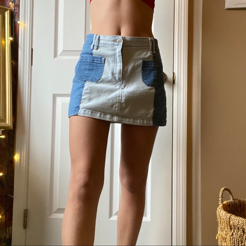 Hollister Jean Skirt!
